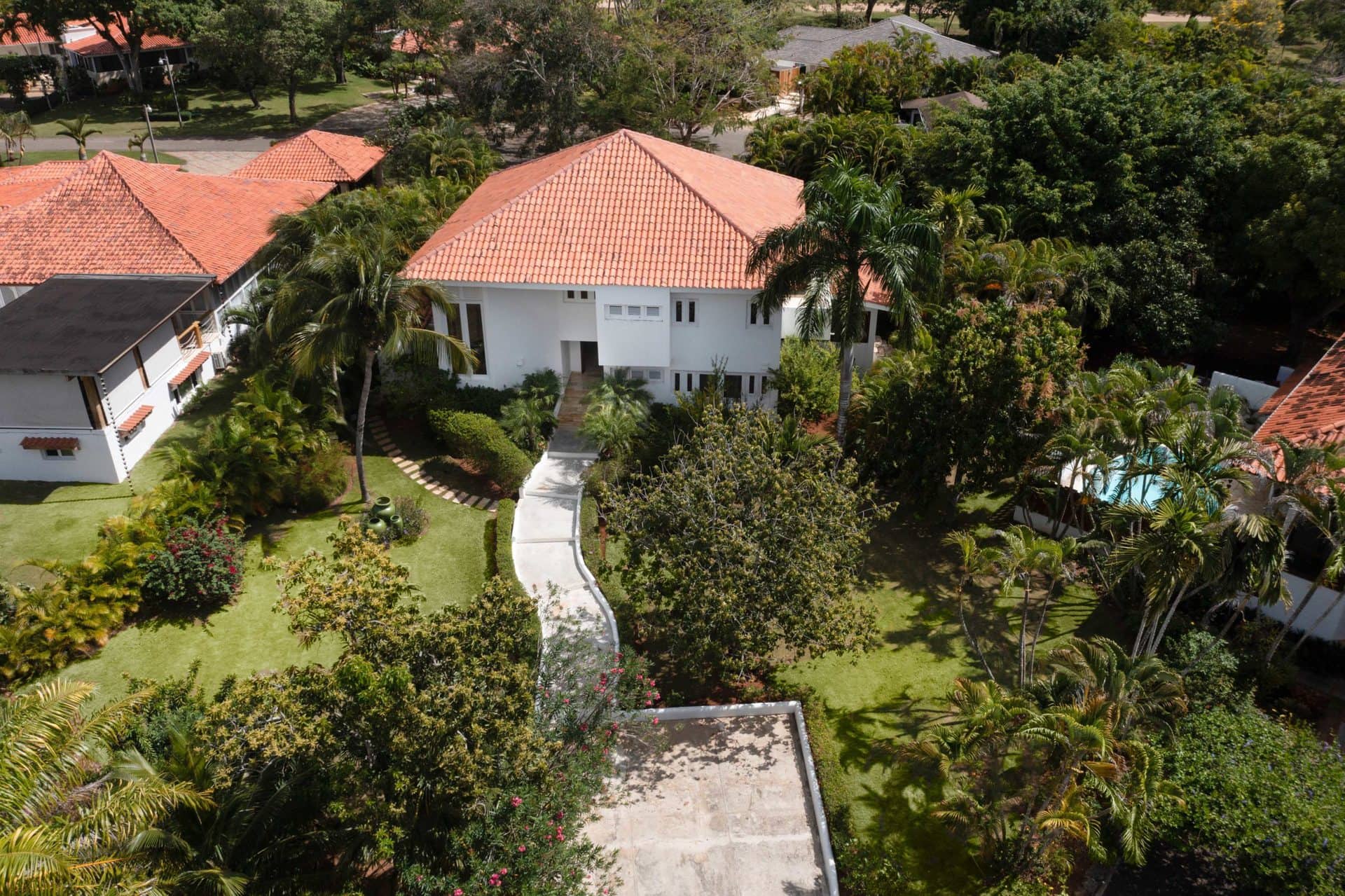 Classic 4 Bedroom Villa Flamboyan Aerial